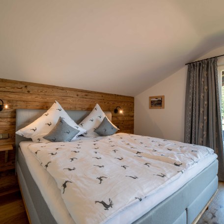Schlafzimmer 1, © im-web.de/ Alpenregion Tegernsee Schliersee Kommunalunternehmen
