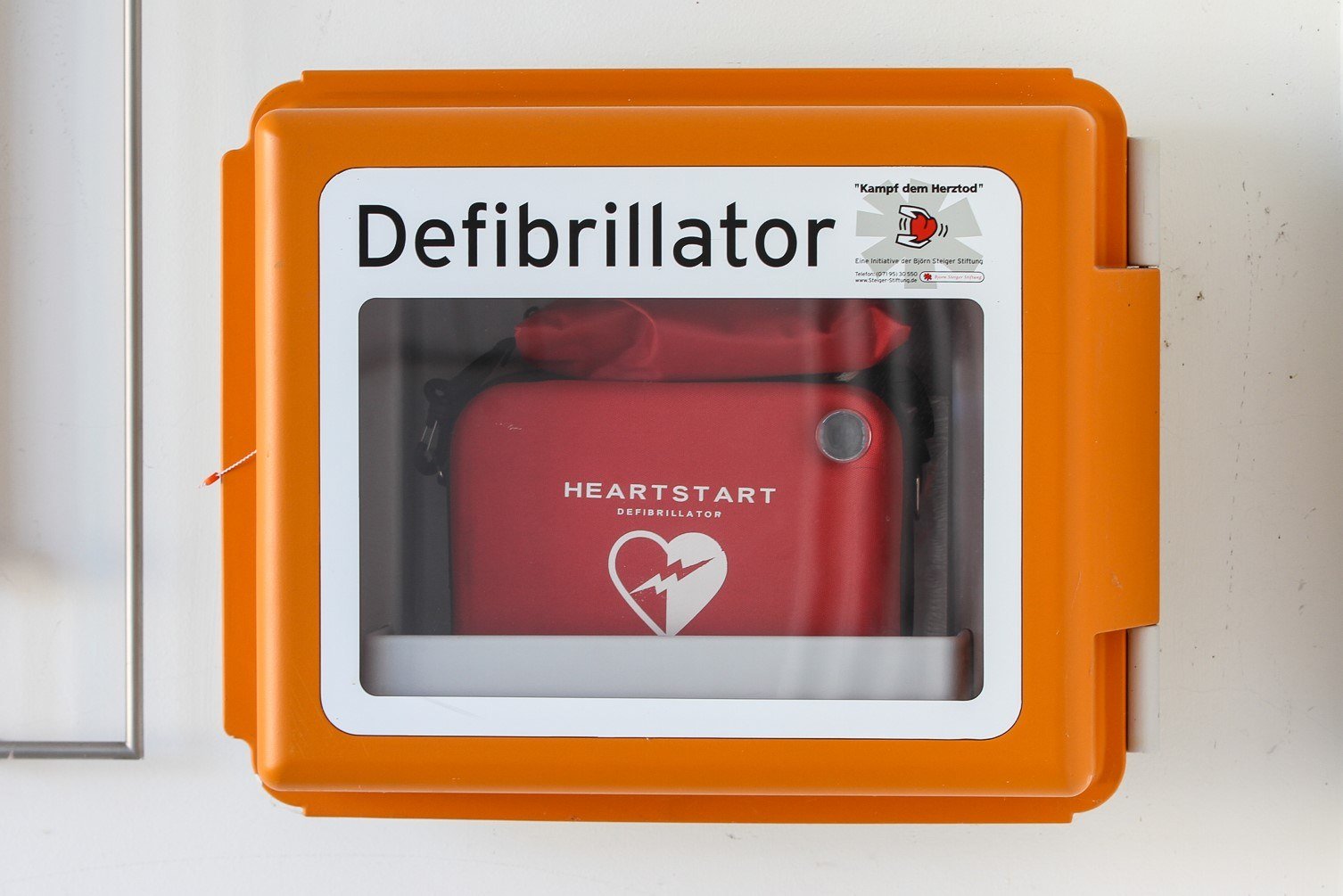 defibrilator_thomas-mueller, &copy; Der Tegernsee (Thomas M&uuml;ller)