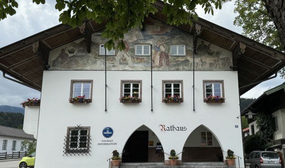 Rathaus, © Der Tegernsee (Sabine Ziegler-Musiol)