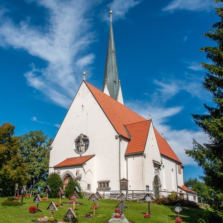 Kath. Kirche Maria Himmelfahrt Bad Wiessee, © Der Tegernsee, Sabine Ziegler-Musiol