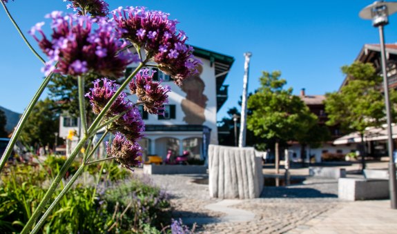 Skulptur M&ouml;nchsboot Lindenplatz Bad Wiesse, &copy; Sabine Ziegler-Musiol