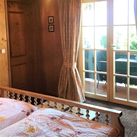 Schlafzimmer mit Doppelbett (160x190cm) 4/4, © im-web.de/ Tourist Information Tegernsee