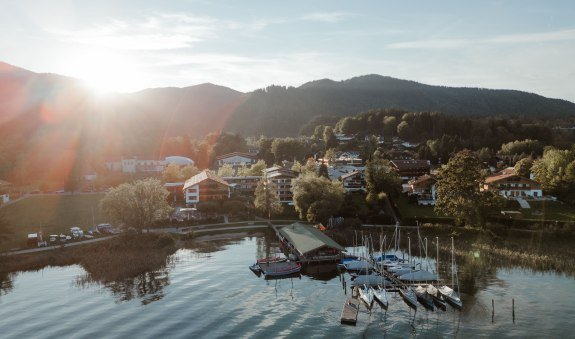 Blick auf die Hotelanlage des Terrassenhofs., © im-web.de/ Tourist-Information Bad Wiessee