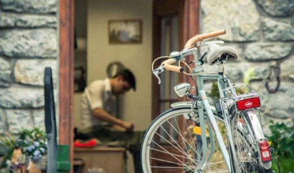 Massschneiderei Winkler Kreuth, © Schneiderei Winkler Kreuth Massschneiderei Winkler Kreuth, © Schneiderei Winkler Kreuth