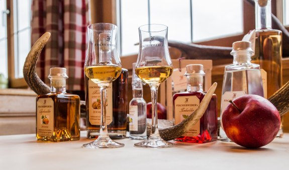 selbst gemachte Schn&auml;pse von Fischerwebers, &copy; &copy;Christoph Schmershofe