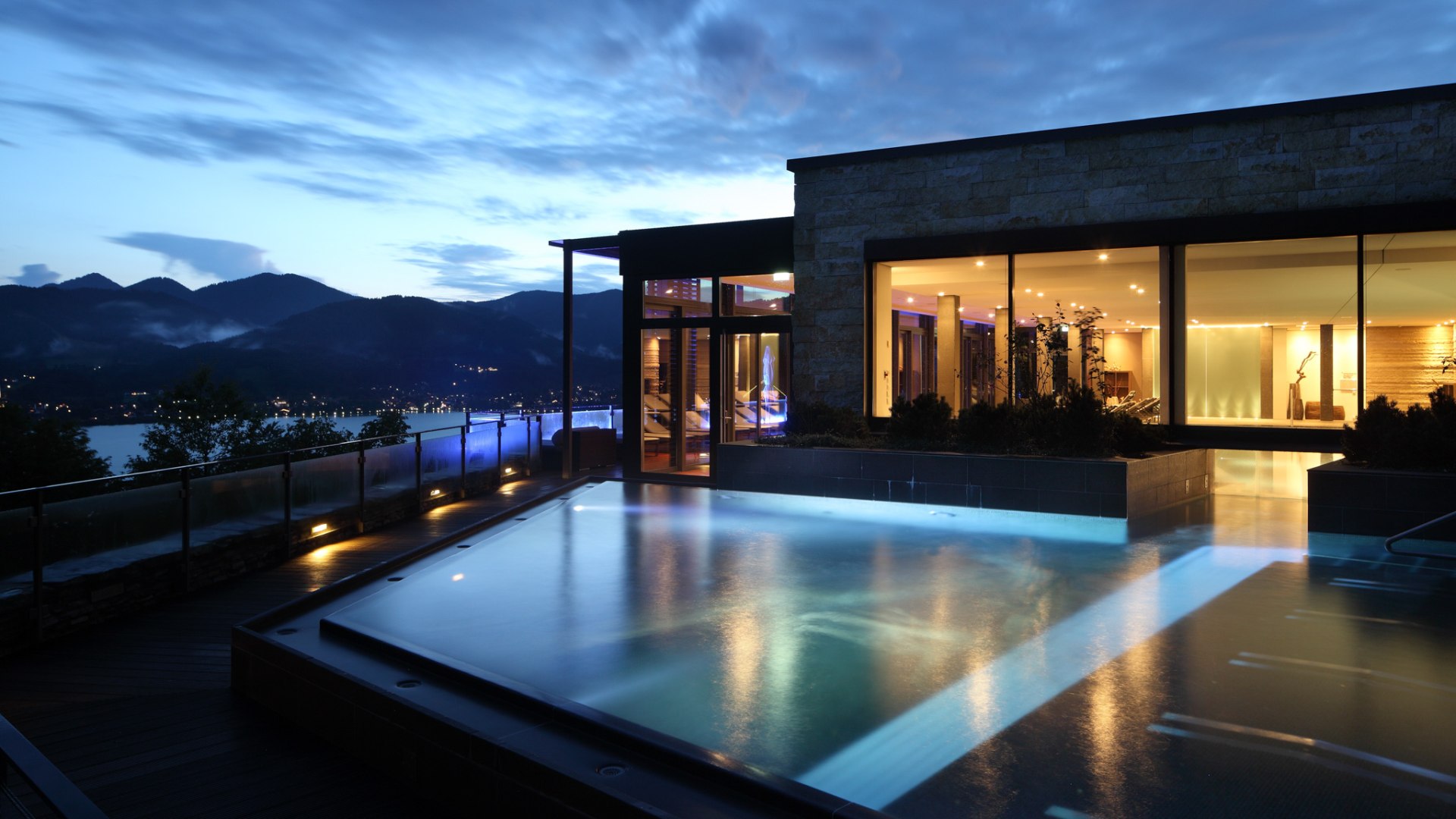 Außenpool_Spa_DASTEGERNSEE, © Das Tegernsee