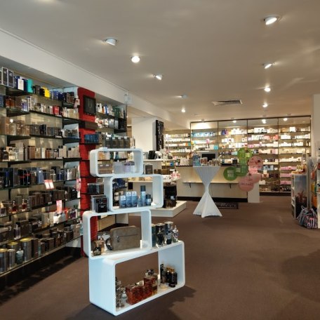 Verkaufsraum, &copy; Parf&uuml;merie Bayerschmidt Gmund