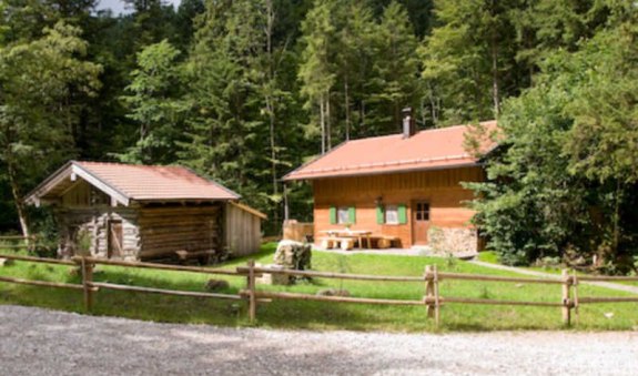 Exklusives Ferienhaus am Tegernsee: Das Almhaus Webermohof, © im-web.de/ Tourist-Information Rottach-Egern