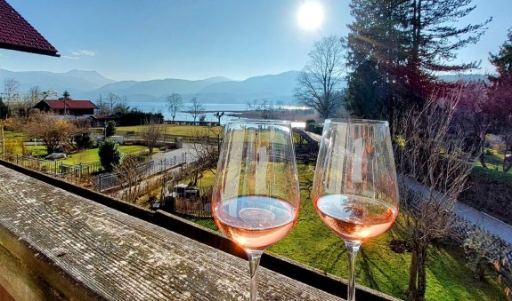 Aussicht auf See, &copy; im-web.de/ Ferienwohnungen Tegernsee