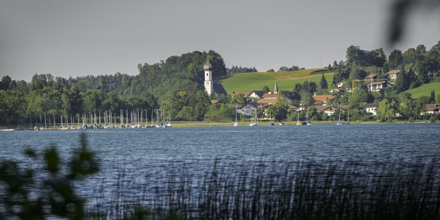 Blick nach St. Quirin auf die Filialkirche, © Dieter Deger