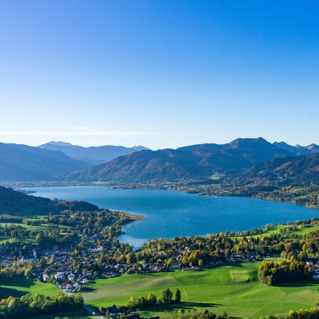 Tegernsee im Herbst, © Der Tegernsee, Stefanie Pfeiler