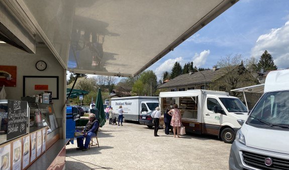 Der Bauernmarkt am Bahnhof Der Bauernmarkt am Bahnhof
