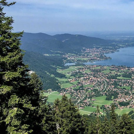 Ferienwohnung Tegernsee Perle**** in ruhiger Lage und nahe dem Tegernseeufer, © Ferienwohnung Tegernsee Perle