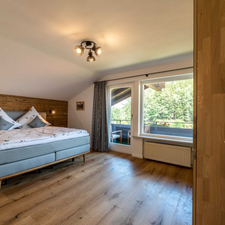 Schlafzimmer 1, © im-web.de/ Alpenregion Tegernsee Schliersee Kommunalunternehmen