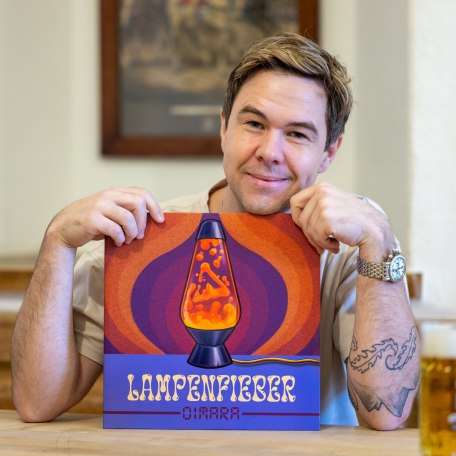 Da Oimara hat ein Doppel-Vinyl-Album herausgebracht: "Wackelkontakt"