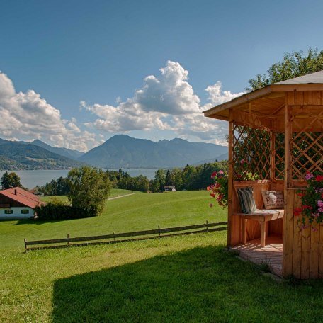 Gästehaus Unterreiterhof in Bad Wiessee - mit Traumblick über das Tegernseer Tal, © GERLIND SCHIELE PHOTOGRAPHY TEGERNSEE