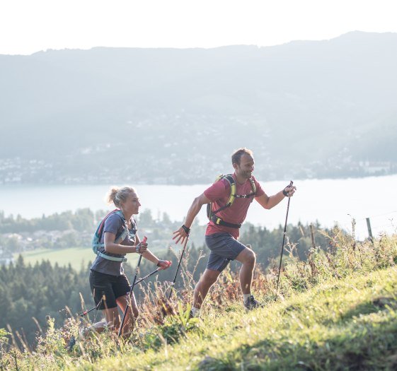 Beim Nordic Walking am Tegernsee kann es am Berg auch mal anspruchsvoll werden., © Hansi Heckmair Beim Nordic Walking am Tegernsee kann es am Berg auch mal anspruchsvoll werden., © Hansi Heckmair