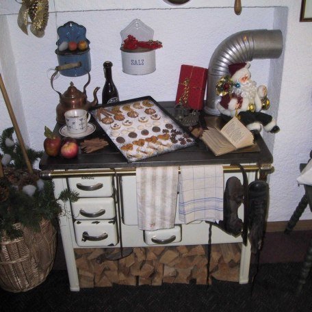 Nostalgischer Ofen im Eingangsbereich, © im-web.de/ Tourist-Information Bad Wiessee