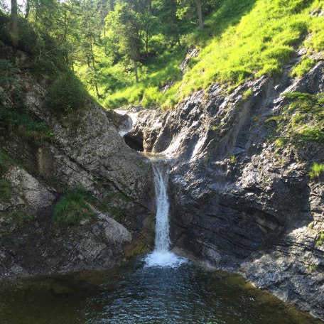 Bademöglichkeit in der Natur Gumpen, © im-web.de/ Regionalentwicklung Oberland Kommunalunternehmen