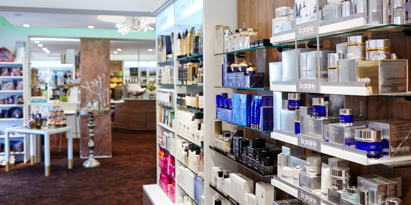 Parf&uuml;merie am Tegernsee by Hildegard Bayerschmidt, &copy; Hildegard Bayerschmidt