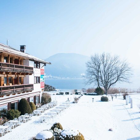 Ausblick in die Umgebung, Uferpromenade Bad Wiessee, Hotel Terrassenhof, © im-web.de/ Tourist-Information Bad Wiessee