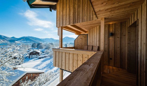 Balkon Wohnzimmer mit Traum-Seeblick, © im-web.de/ Tourist-Information Bad Wiessee Balkon Wohnzimmer mit Traum-Seeblick, © im-web.de/ Tourist-Information Bad Wiessee