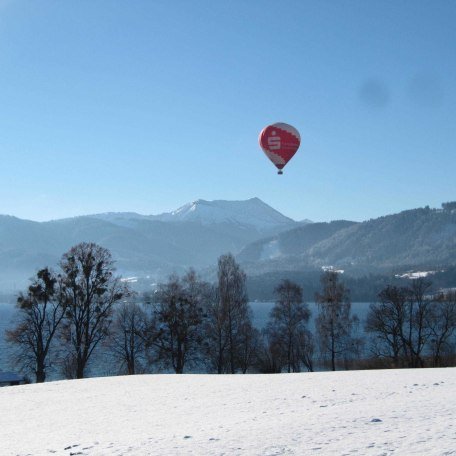 Blick über den See auf den Hirschberg, © im-web.de/ Tourist-Information Gmund am Tegernsee