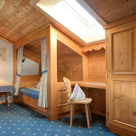 Appartement mit Balkon, Bauernbett, &copy; im-web.de/ Tourist-Information Rottach-Egern