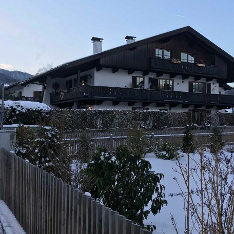 Haus Ringberg im Winter, &copy; Alpen Suite Abwinkl