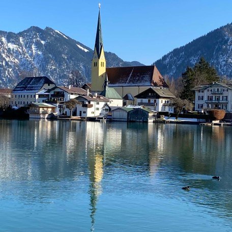 Blick über den Tegernsee auf Rottach-Egern, © im-web.de/ Tourist-Information Rottach-Egern