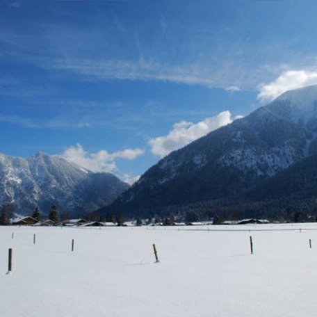https://d1pgrp37iul3tg.cloudfront.net/objekt2_pics/obj_full_36312_003.jpg, © im-web.de/ Tourist-Information Rottach-Egern