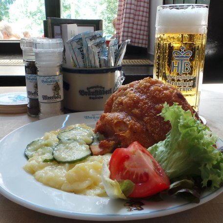 Schweinshaxe Bräustüberl Tegernsee, © Bräustüberl Tegernsee Schweinshaxe Bräustüberl Tegernsee, © Bräustüberl Tegernsee