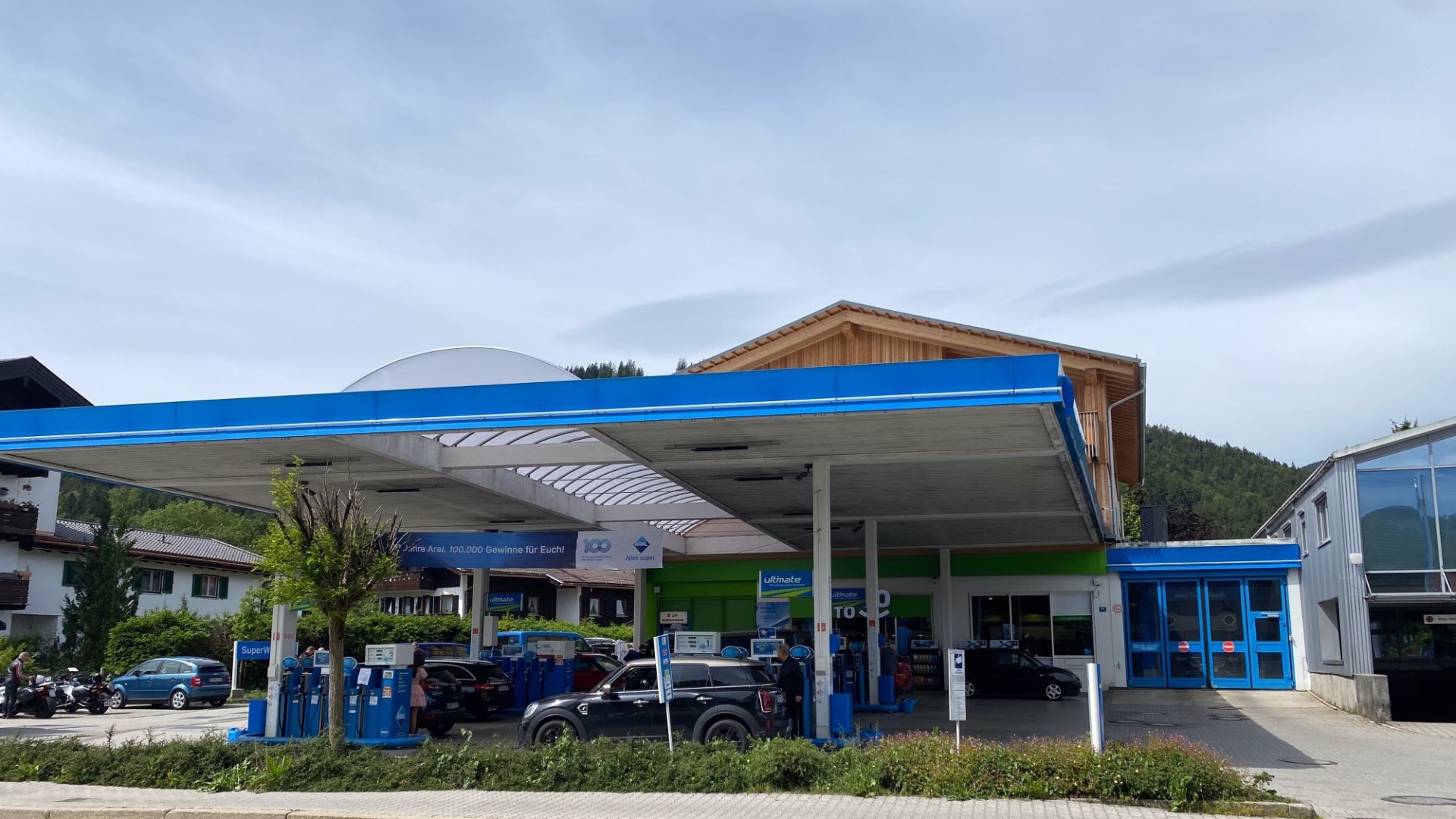 AralTankstelle_Querformat_&copy;FVP_003, &copy; Der Tegernsee (Fidelis von Preysing)