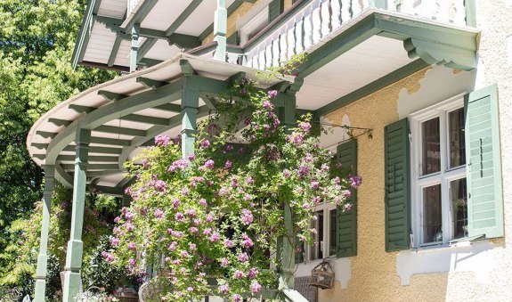 Villa Adolphine - Detail, © im-web.de/ Tourist-Information Rottach-Egern Villa Adolphine - Detail, © im-web.de/ Tourist-Information Rottach-Egern