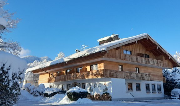 Hausansicht, © im-web.de/ Tourist-Information Rottach-Egern