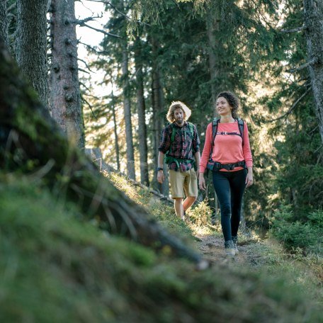 Wanderung im Bergsteigerdorf Kreuth, © Der Tegernsee, Julian Rohn