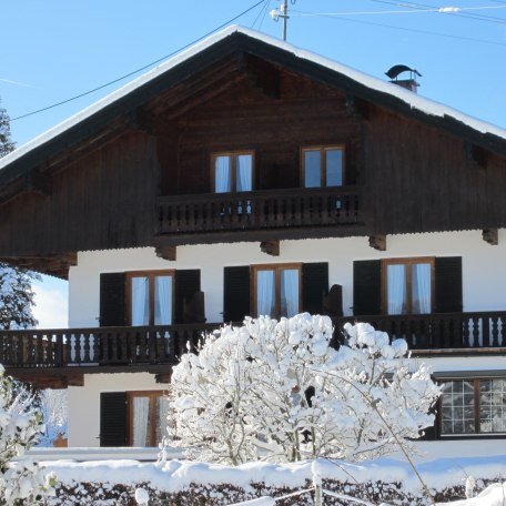 Haus Gartenheim im Winter, &copy; G&auml;stehaus Gartenheim am Tegernsee