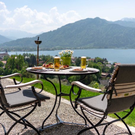 Biergarten, © im-web.de/ Tourist Information Tegernsee