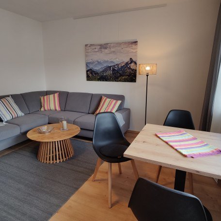 Esstisch, &copy; MillerRenate