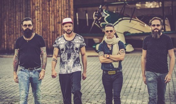 band-der-woche-django-3000-grafik-100~_v-img__16__9__l_-1dc0e8f74459dd04c91a0d45af4972b9069f1135, &copy; Django3000