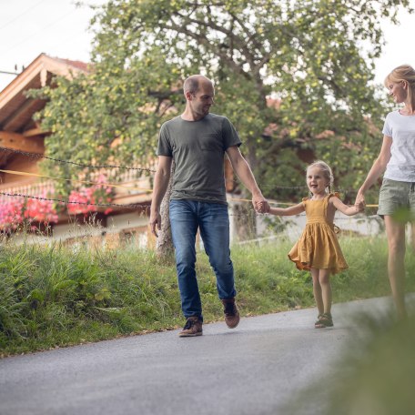 Familie auf dem Bauernhof, © Der Tegernsee, Julian Rohn