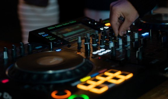 DJ Clubbing, © BussiBaby (Alex Schmitz)