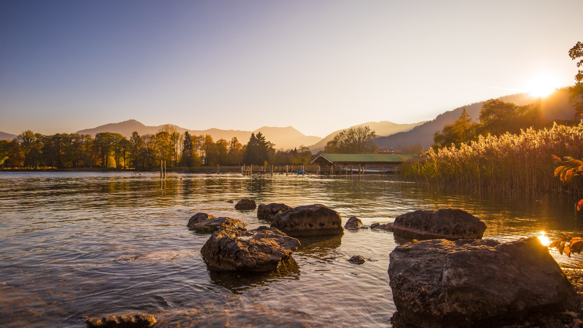 Seeufer Bad Wiessee, © Christoph Schempershofe Seeufer Bad Wiessee, © Christoph Schempershofe