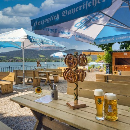 seehotel_zur_post_tegernsee_biergarten seehotel_zur_post_tegernsee_biergarten