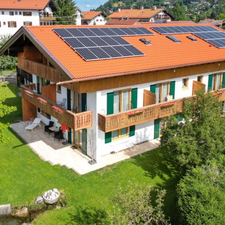 G&auml;stehaus Maier zum Bitscher Gartenansicht, &copy; im-web.de/ Tourist-Information Rottach-Egern