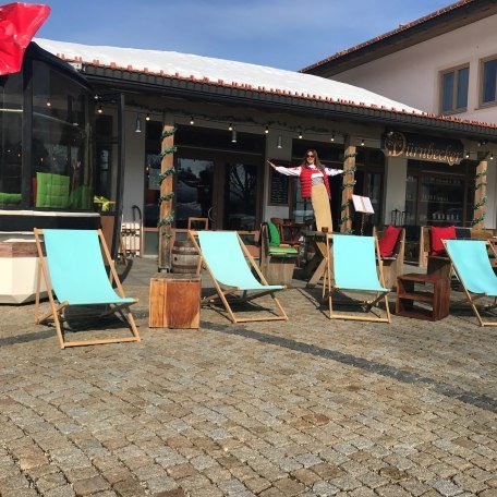 duernbeckermit-doreen, &copy; D&uuml;rnbecker, Kaffee, Kleinkunst & Spezereien