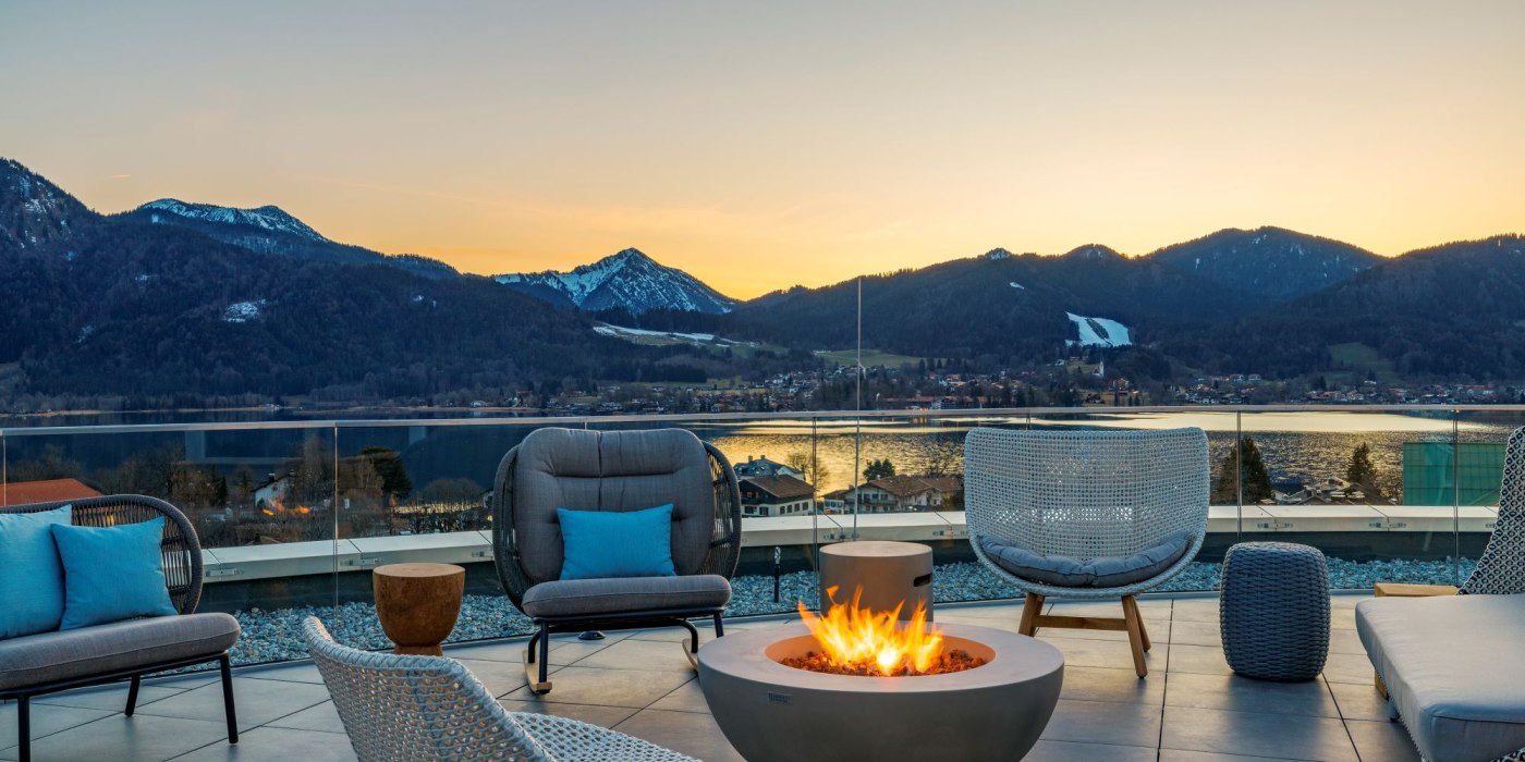 36_ak_mucat_ni-bar-terrace_1, © Caro & Selig, Tegernsee, Autograph Collection 36_ak_mucat_ni-bar-terrace_1, © Caro & Selig, Tegernsee, Autograph Collection