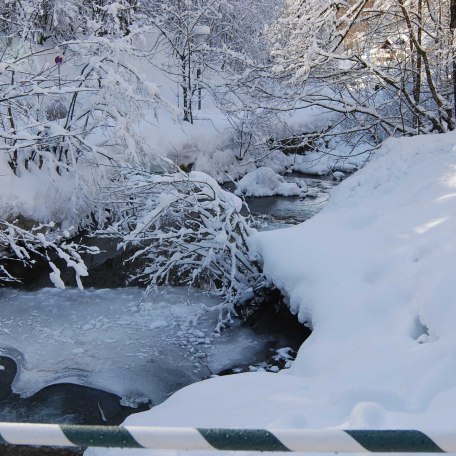 Blick von der Brücke Winter 2019, © im-web.de/ Tourist Information Tegernsee
