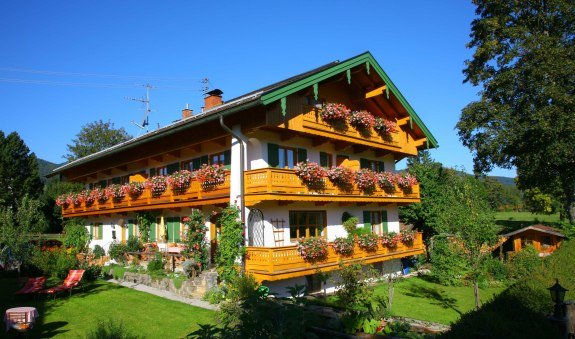 Hausbild, © im-web.de/ Tourist-Information Bad Wiessee