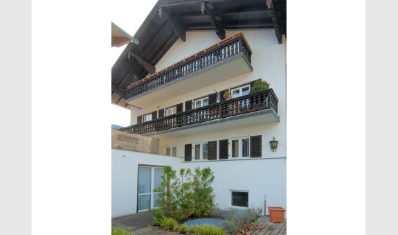 Sicht auf den Balkon im DG, Fewo Cosima, &copy; im-web.de/ Ferienwohnungen Tegernsee